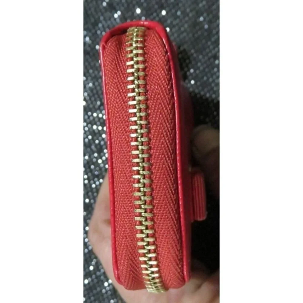 Salvatore Ferragamo Vara Bow Embellished Italian Leather Zip around wallet 100% - Picture 7 of 10